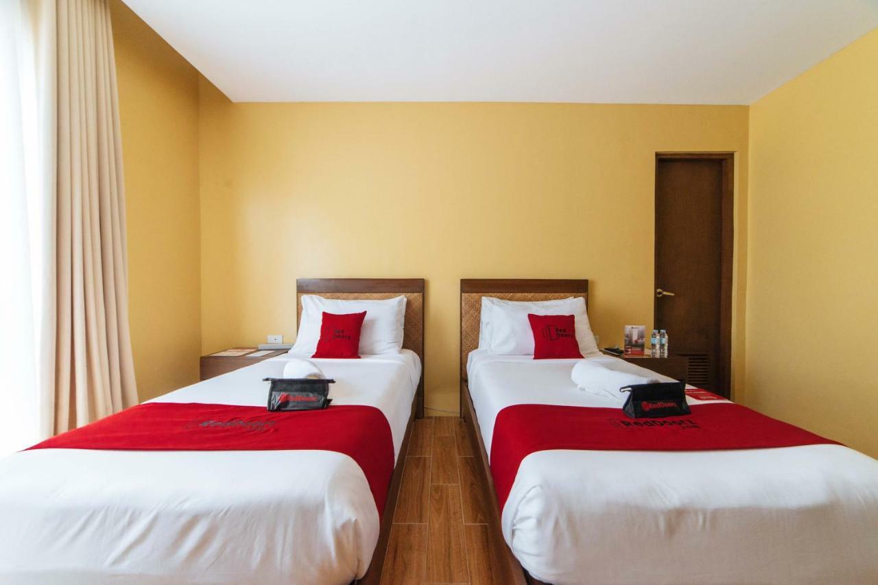 Reddoorz Premium Near Health Centrum Banica Roxas City Ngoại thất bức ảnh
